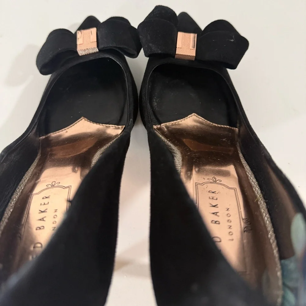 Ted Baker Black Heels with Bow Accent - Picture 5 of 8